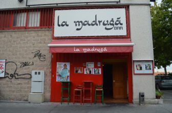 La Madrugá renueva como patrocinador de PadelTroopers para la temporada 2025/2026